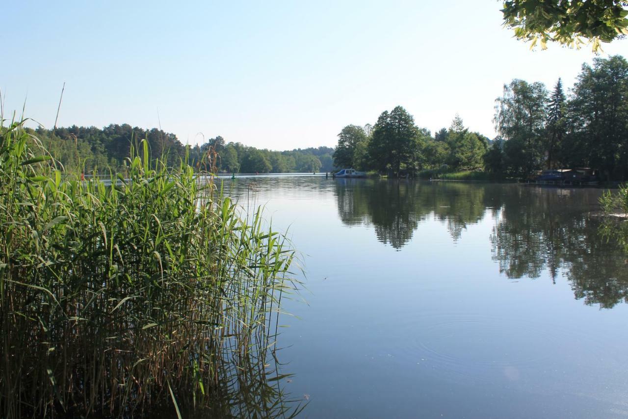 Ferienappartements Am See Schorfheide Eksteriør bilde